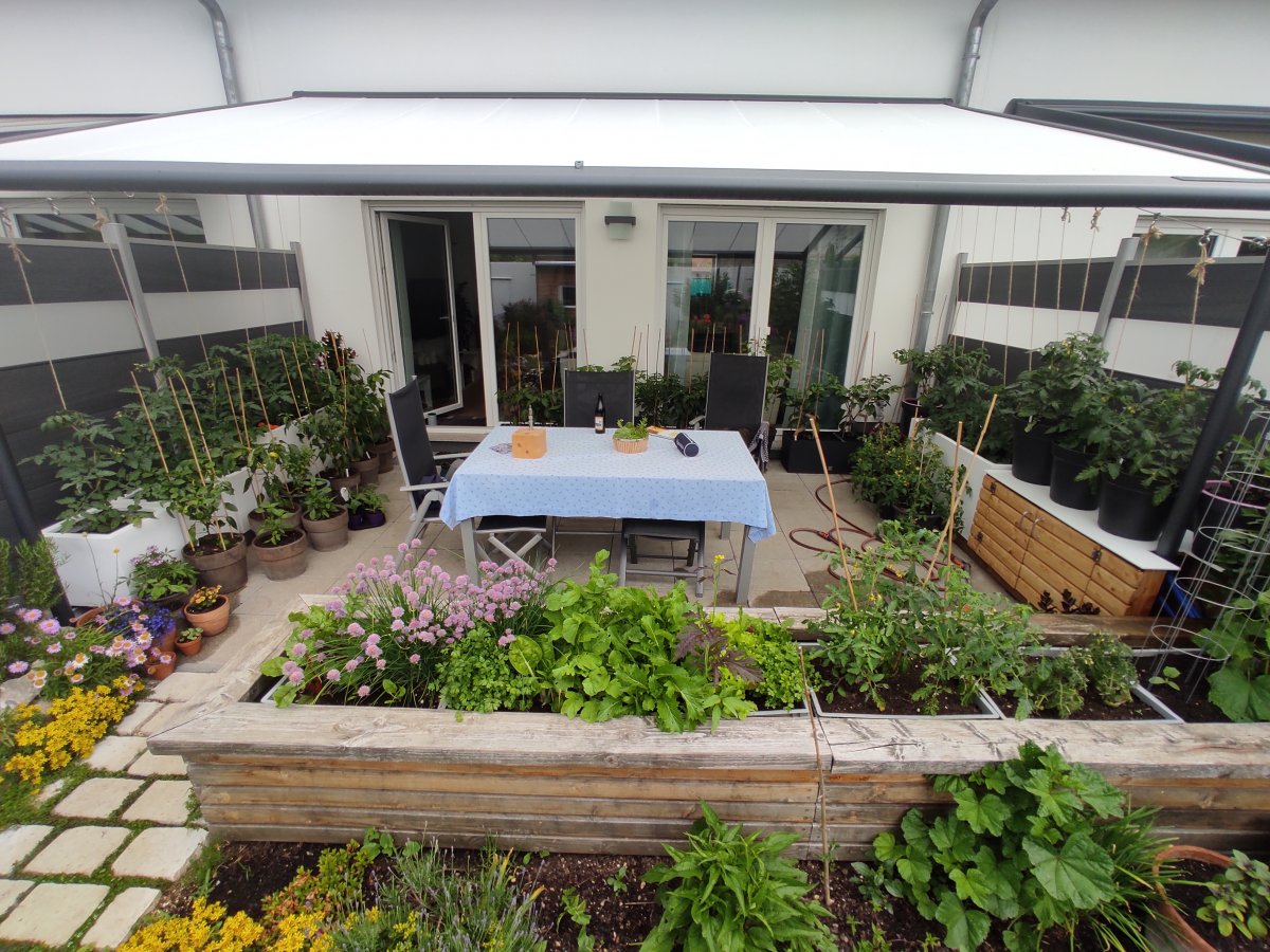 2021-06-09 Terrasse Gesamt.jpg