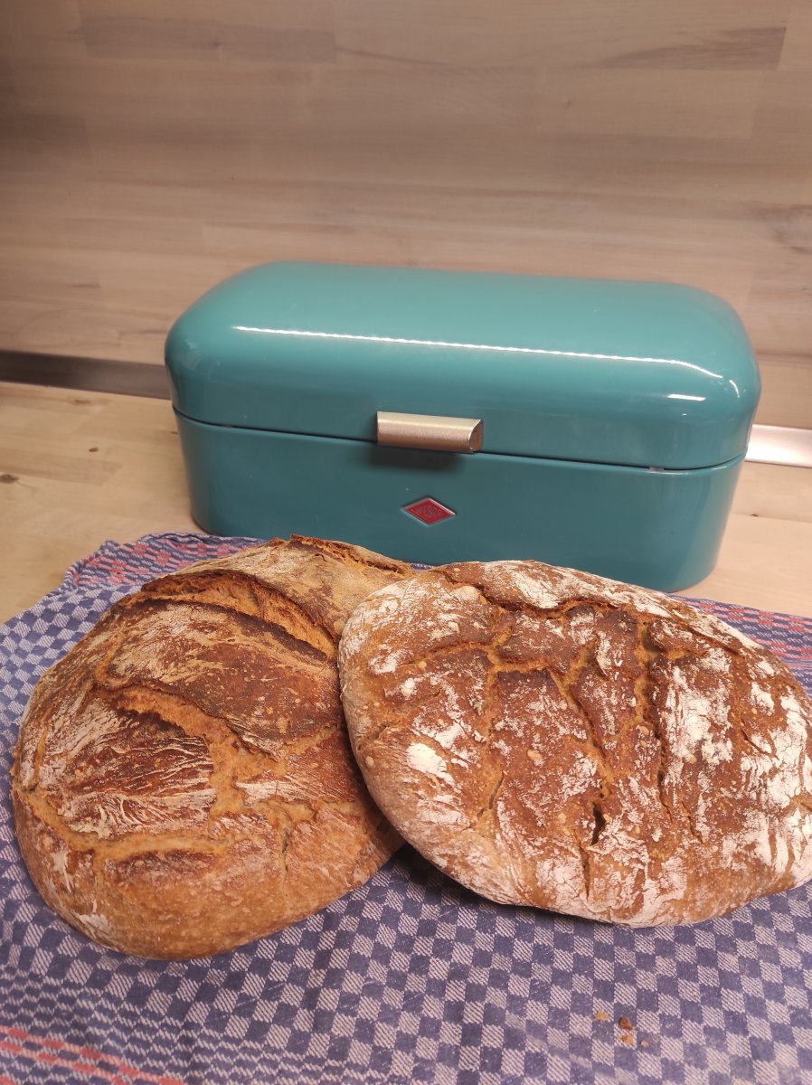 2021-11-21 Sauerteigbrote.jpg