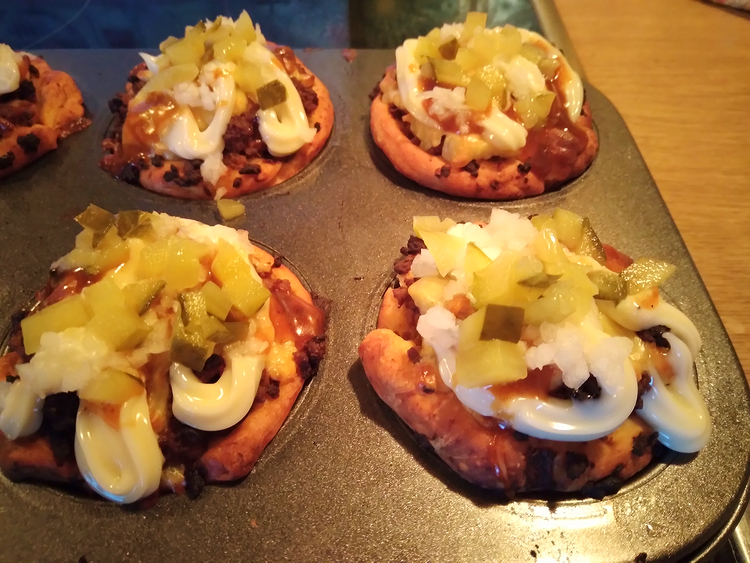 CheesebMuff1.jpg