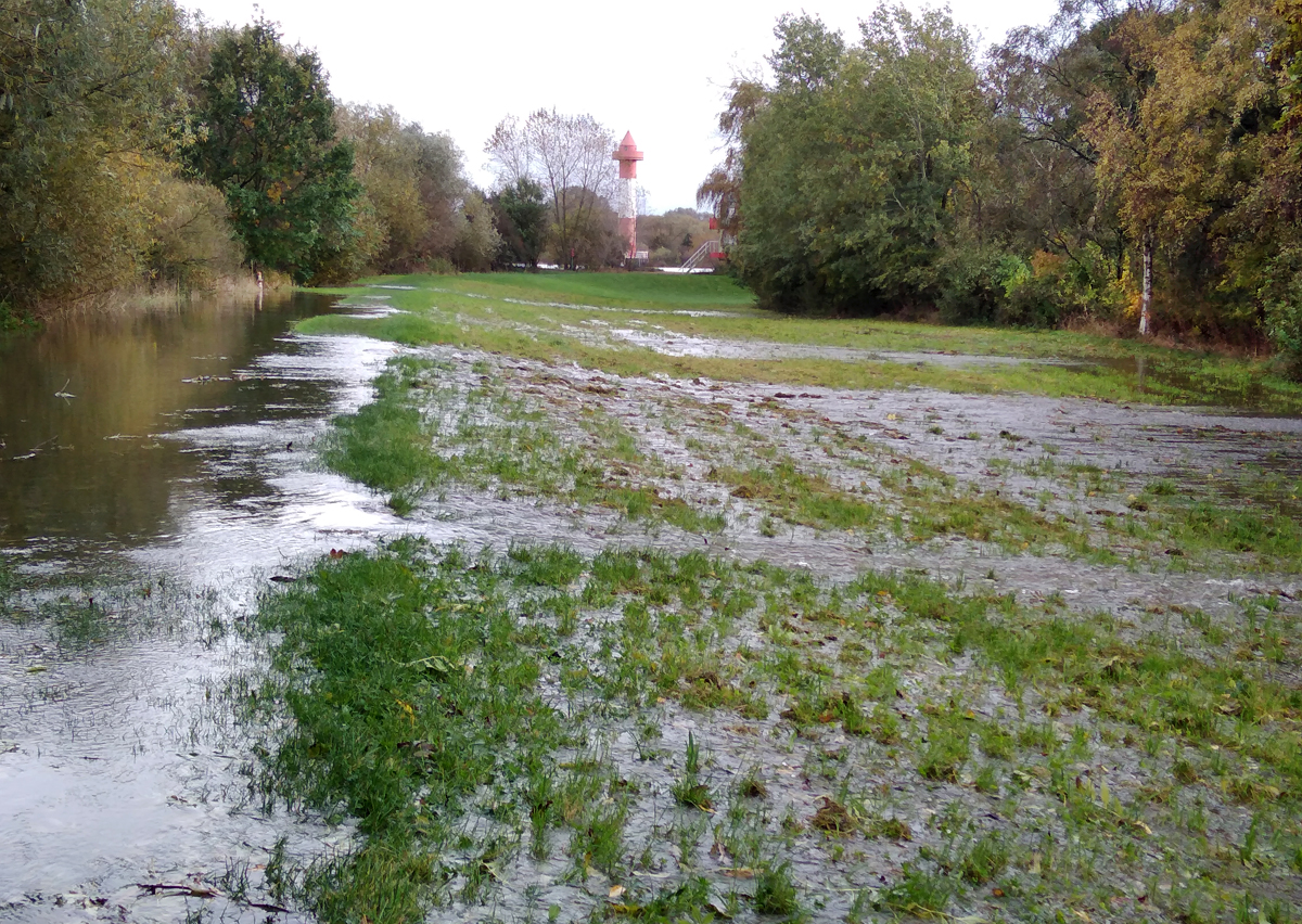 Die_Weser_tritt_uebers_Ufer.jpg