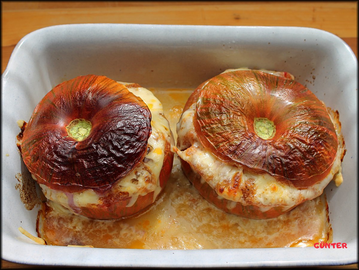 Gefüllte Tomaten mit Hackfleisch.JPG