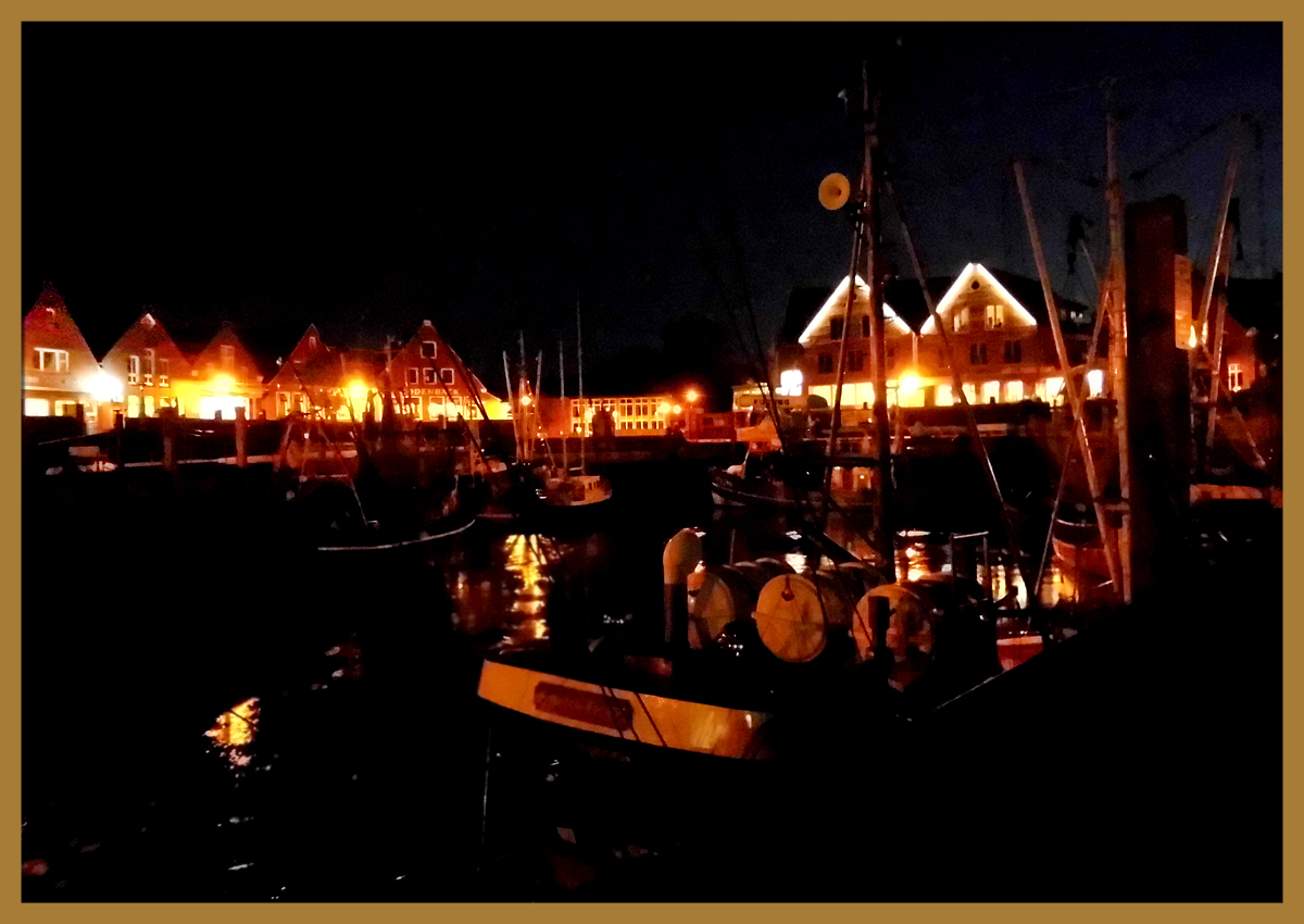 Neuharlingersiel_Hafen-2.jpg