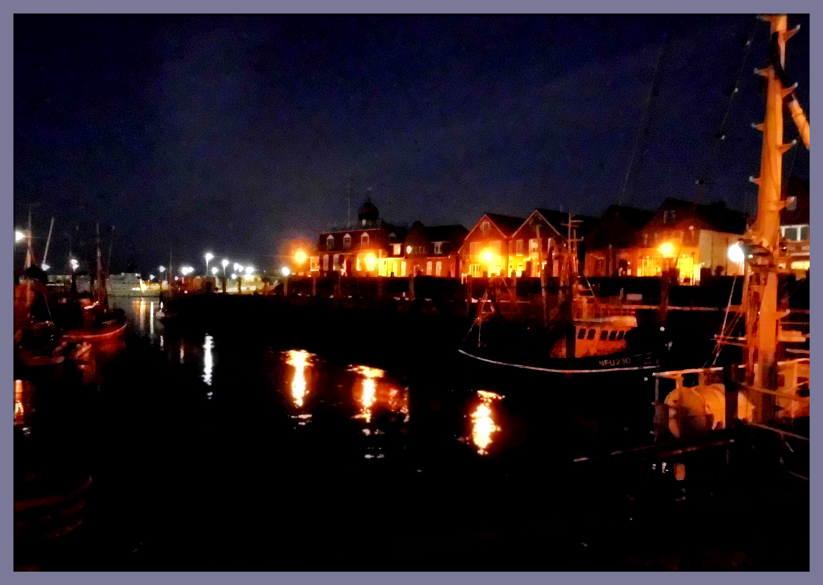 Neuharlingersiel_Hafen-4.jpg