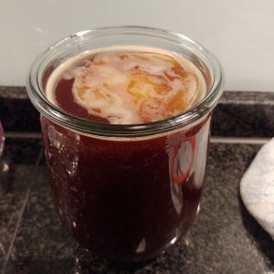 Kaffee-Kombucha legt los