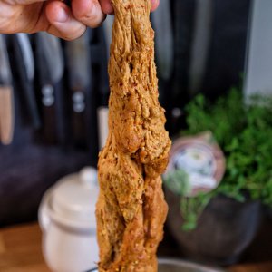 Stück roher, gewürzter & gekneteter Seitan