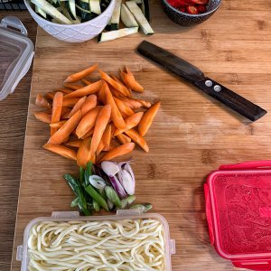 Schnelle Gemüse-Nudel-Gochujang-Pfanne