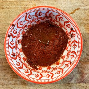 Achiote rehydriert