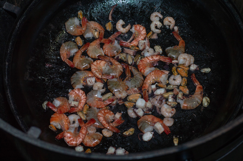 190330_Paella_Iberico_French_Rack_4.jpg