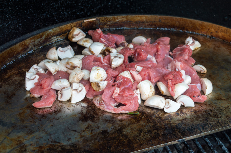190503_Beef_Chow_Mein_3.jpg