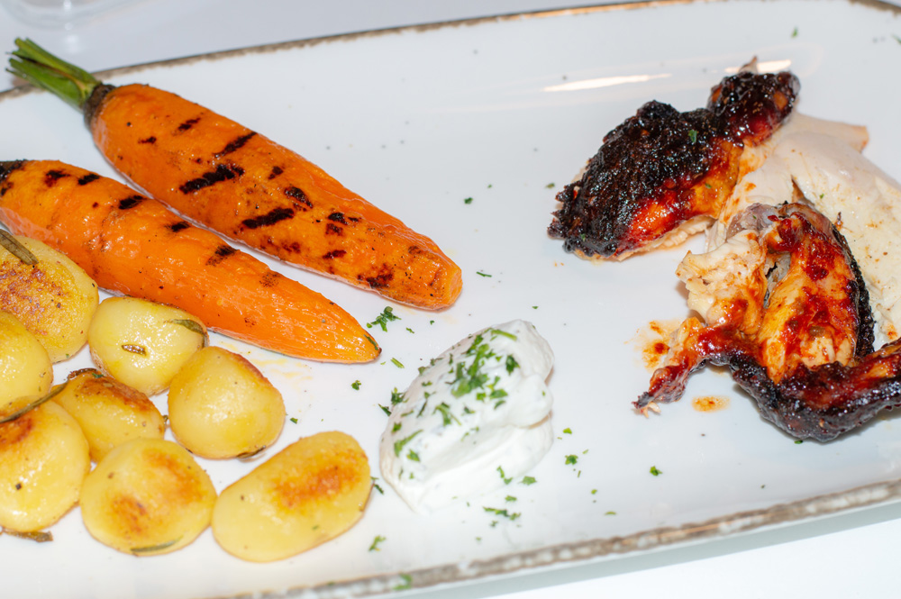 190829_Roadkill_Chicken_12.jpg