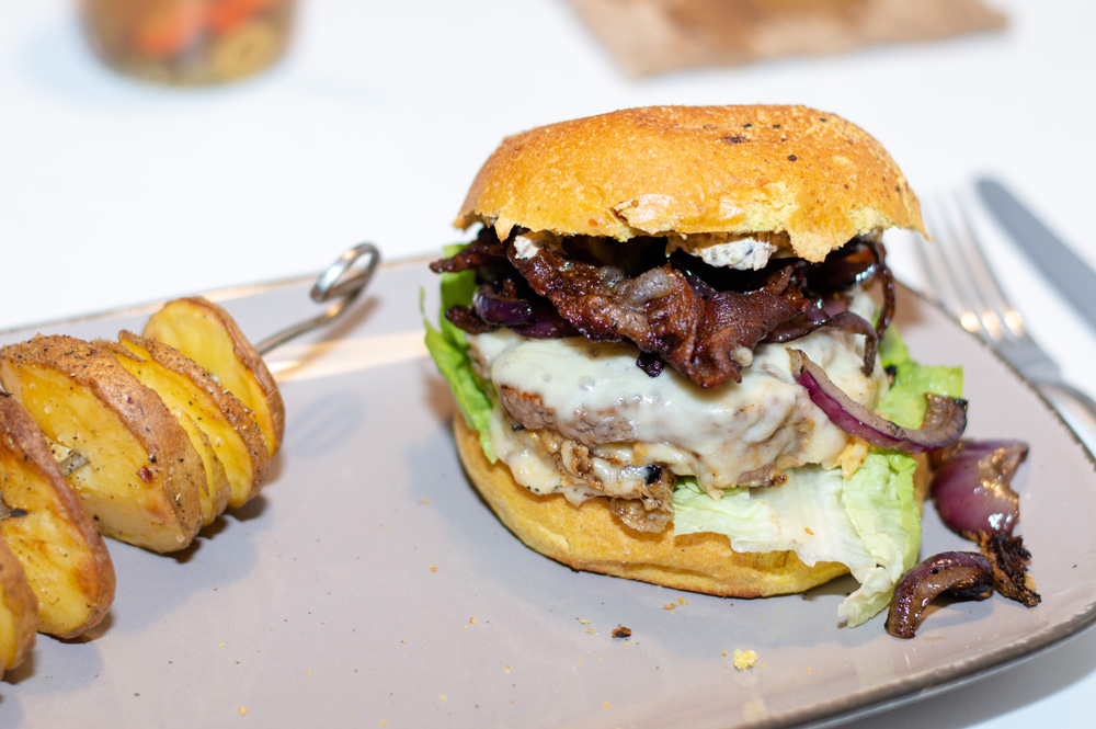 191201_Jalapeno_Burger_10.jpg