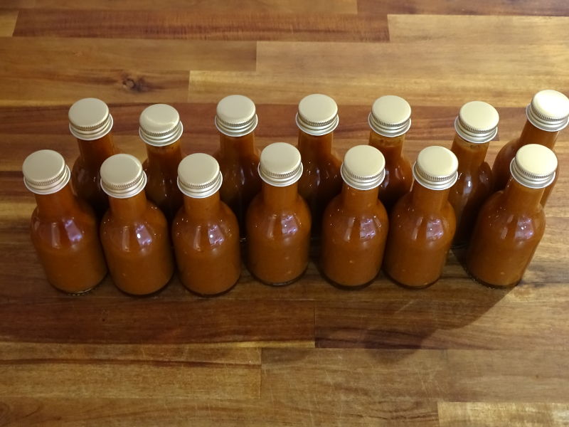 Fermented_hot_sauce_20170113