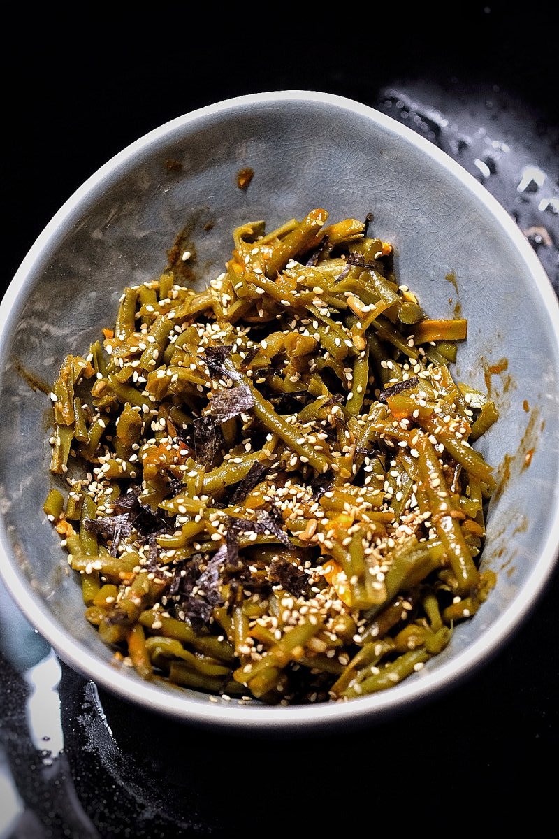 Grüne Bohnen mit Con Gochujang