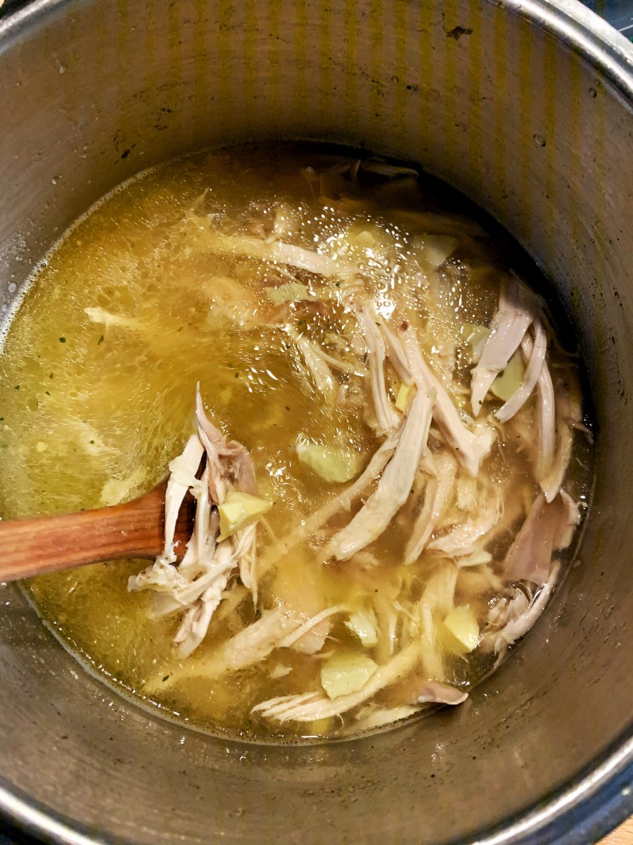 Hühnersuppe